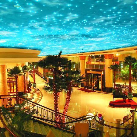 The Royal Marina Plaza Hotel Cantón Interior foto