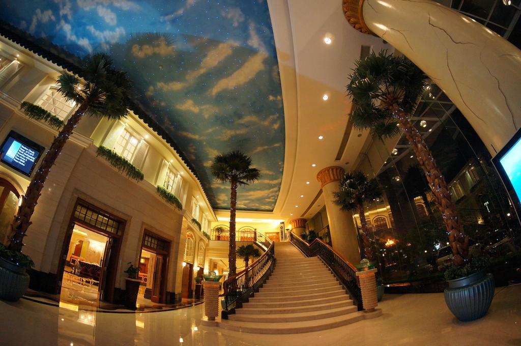The Royal Marina Plaza Hotel Cantón Exterior foto