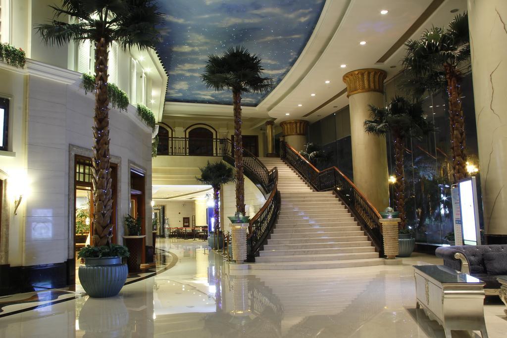 The Royal Marina Plaza Hotel Cantón Exterior foto